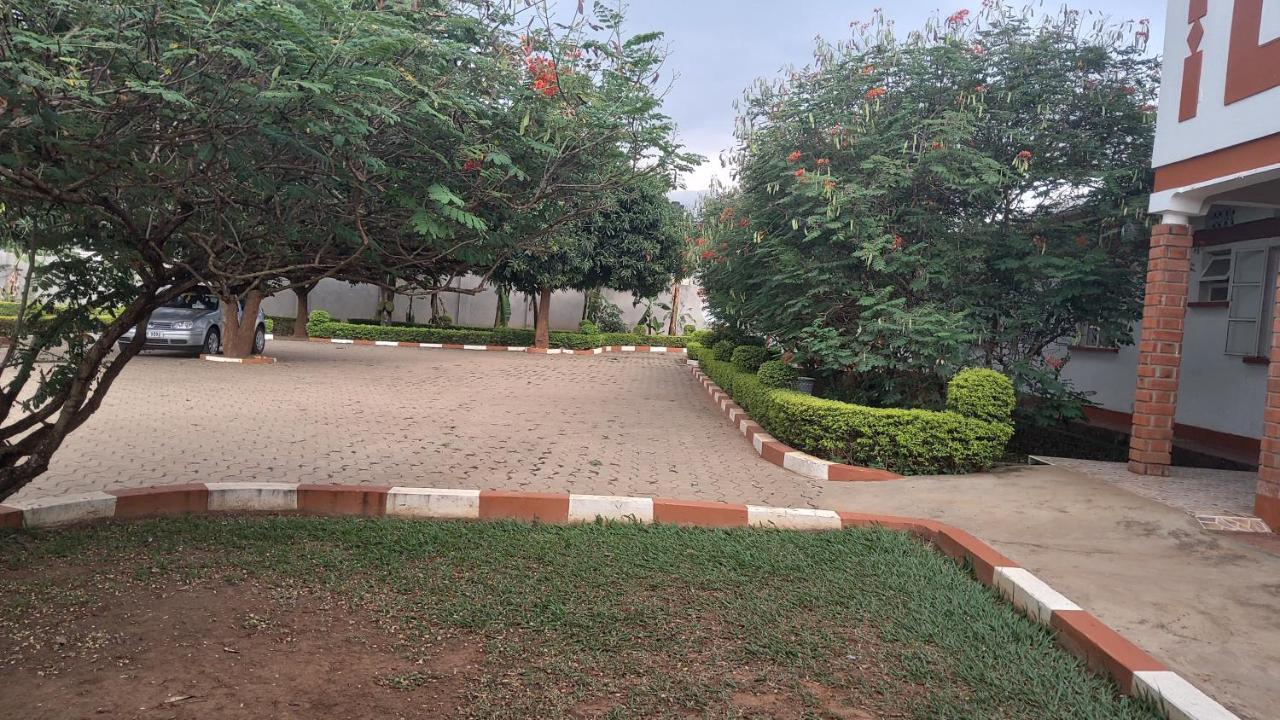 Lucia Villas Mbale Luaran gambar