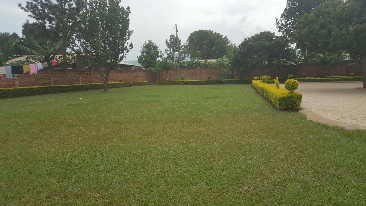 Lucia Villas Mbale Luaran gambar