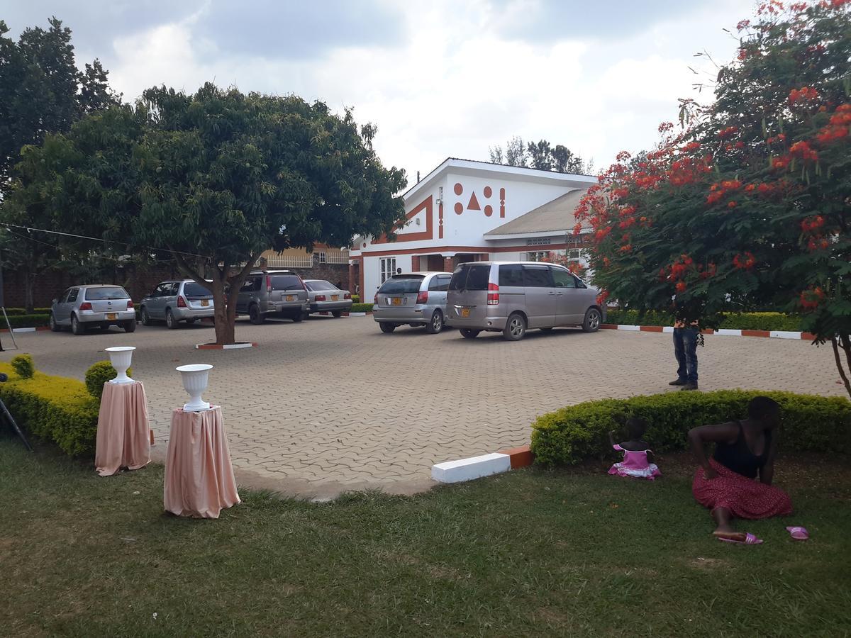 Lucia Villas Mbale Luaran gambar